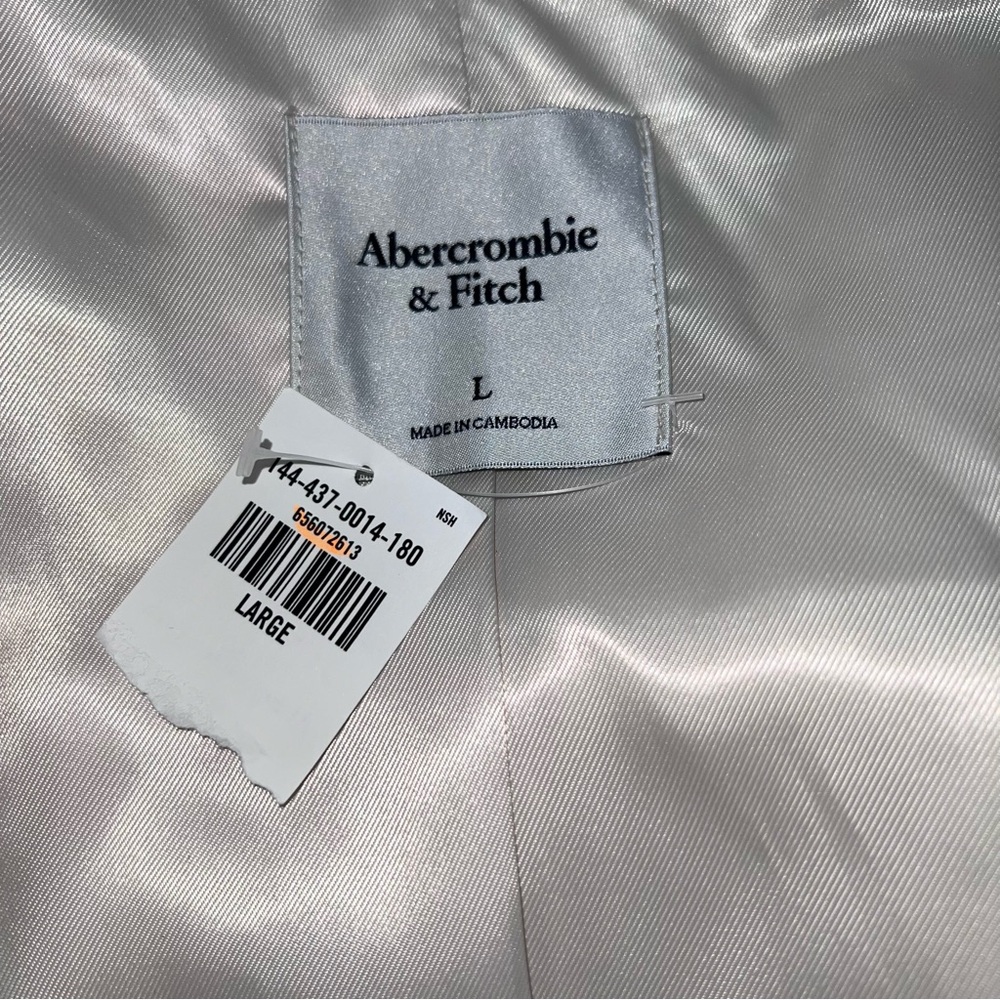 Abercrombie & Fitch Short Wool Blend Jacket w/Detachable Scarf Collar- size L - Picture 16 of 16